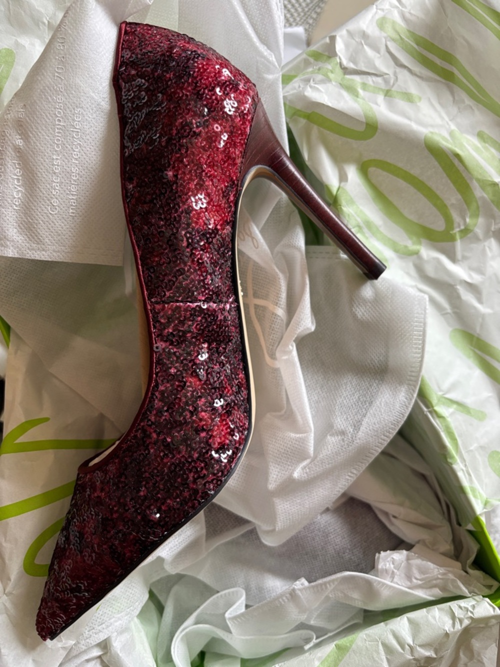 👠2/$100👠Sam Edelman Ruby Sequin Pump Cabernet Red, box, dust covers
